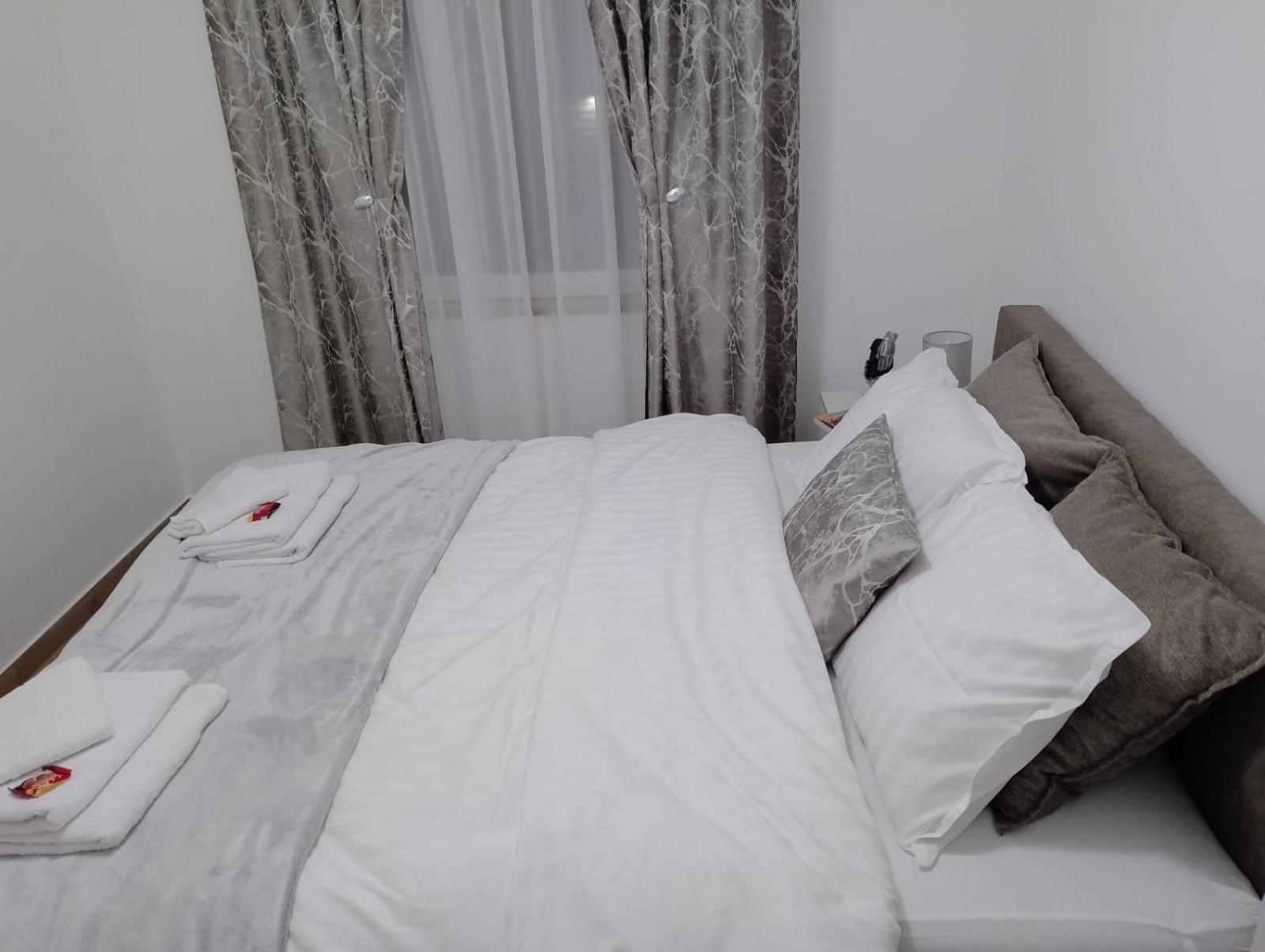 Apartman Dve Lipe Palić Esterno foto