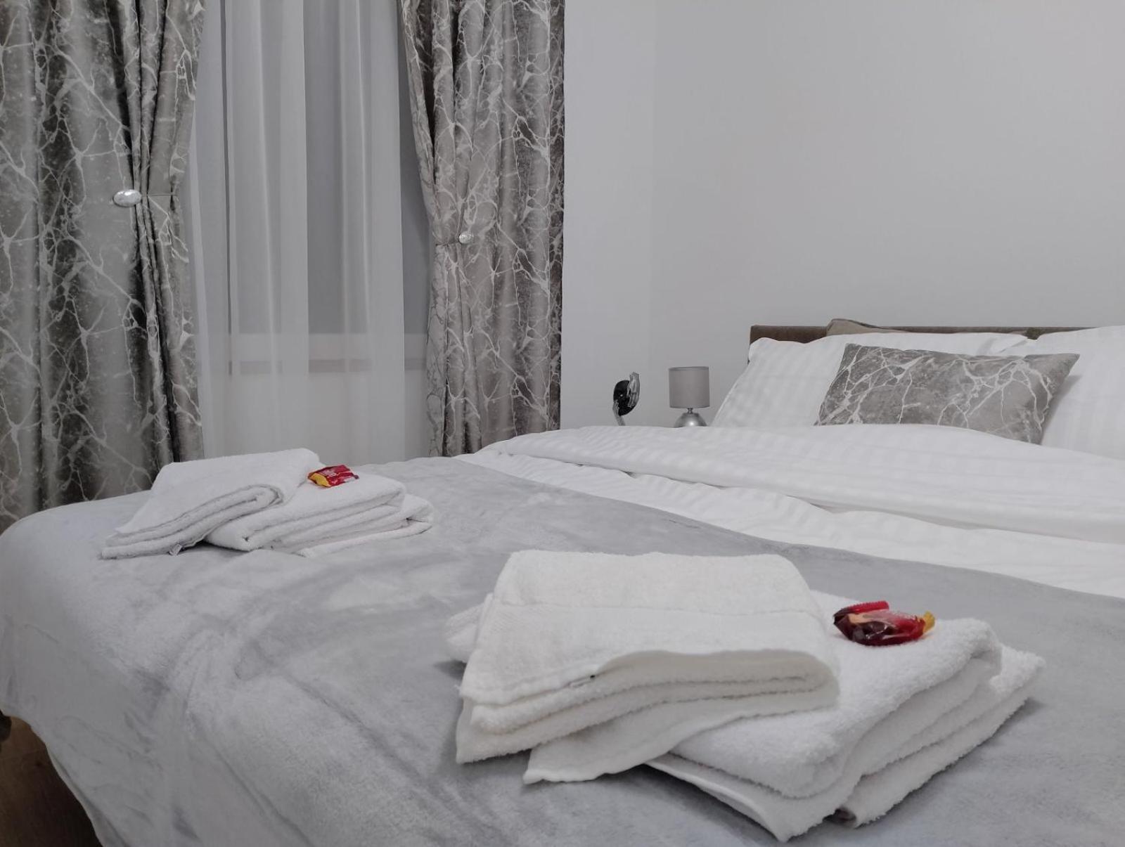 Apartman Dve Lipe Palić Esterno foto